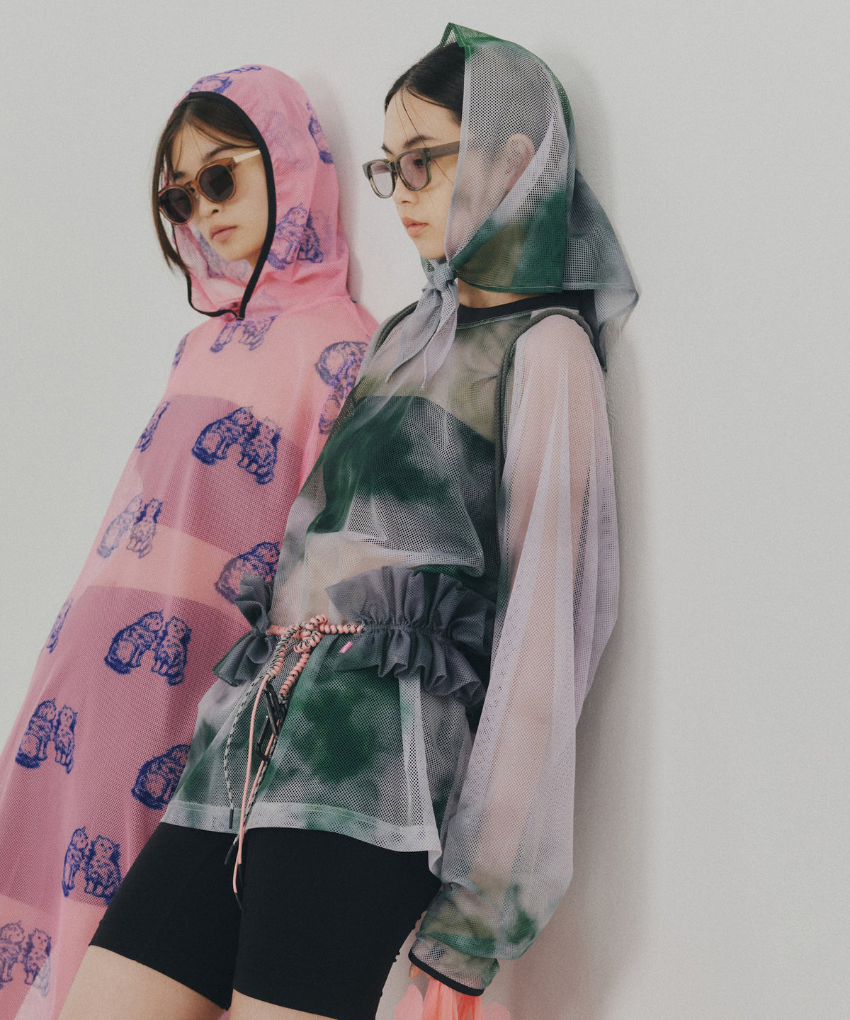 PRINT MESH PULLOVER & SCARF