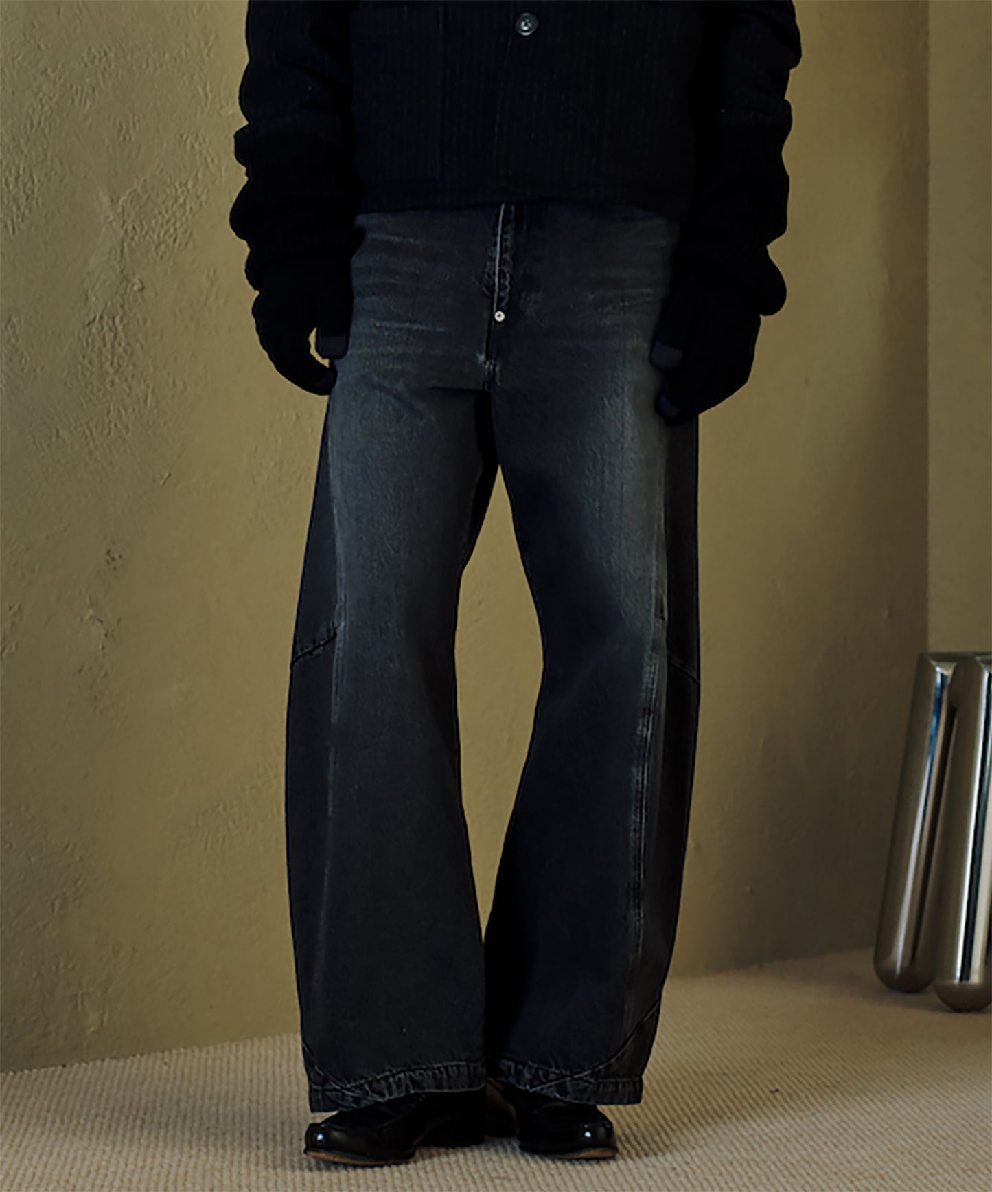 VINTAGE-FEEL DRAPED DENIM PANTS