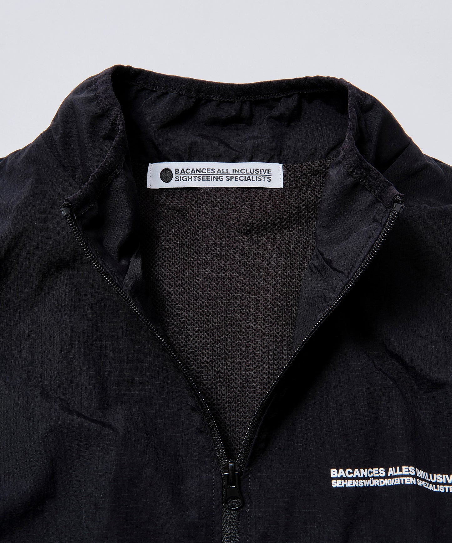 BC NYLON VEST[GERMAN EXPLANATIN]