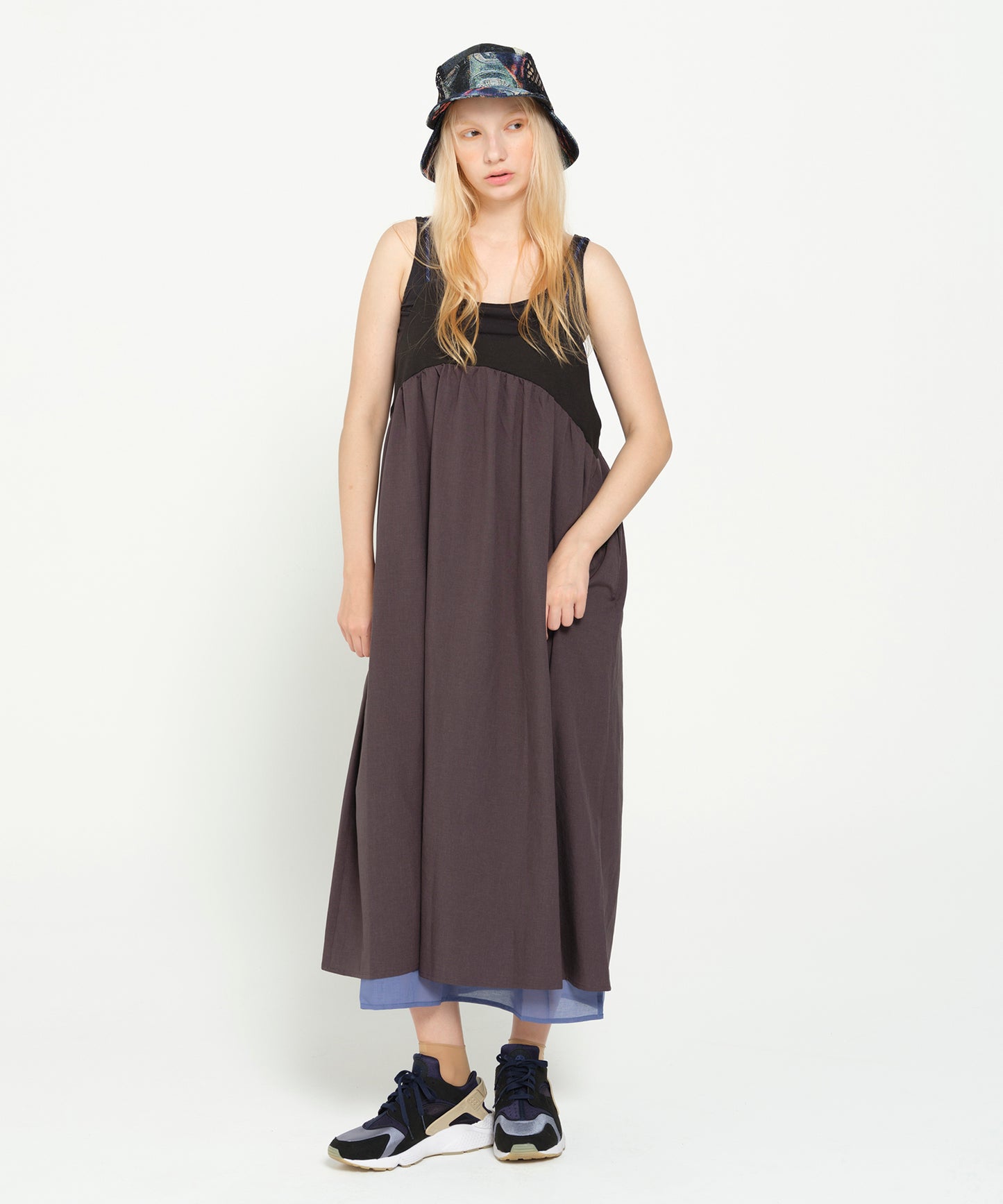 MELTING COLOR ONE-PIECE