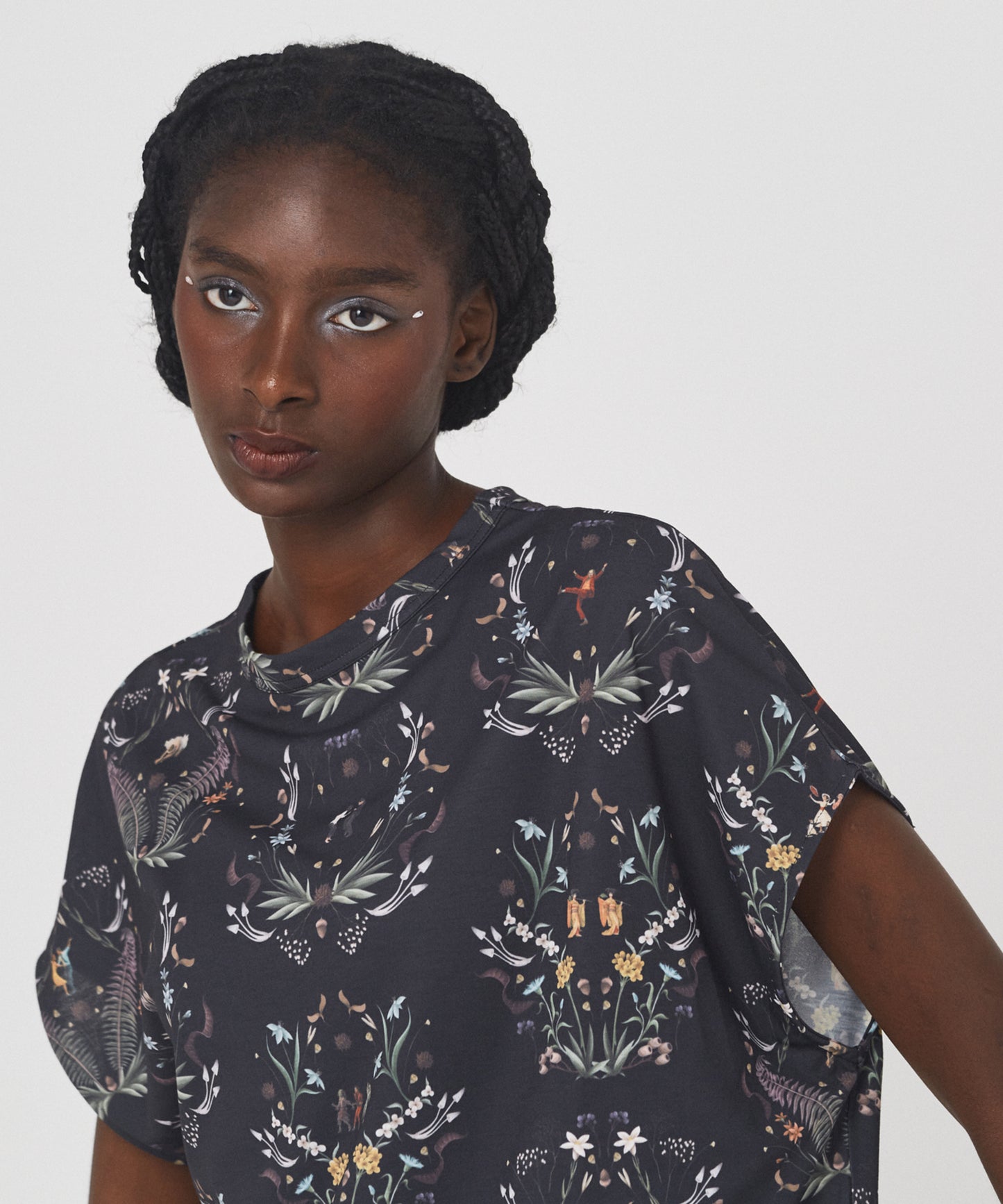 Dance In The Garden Tee