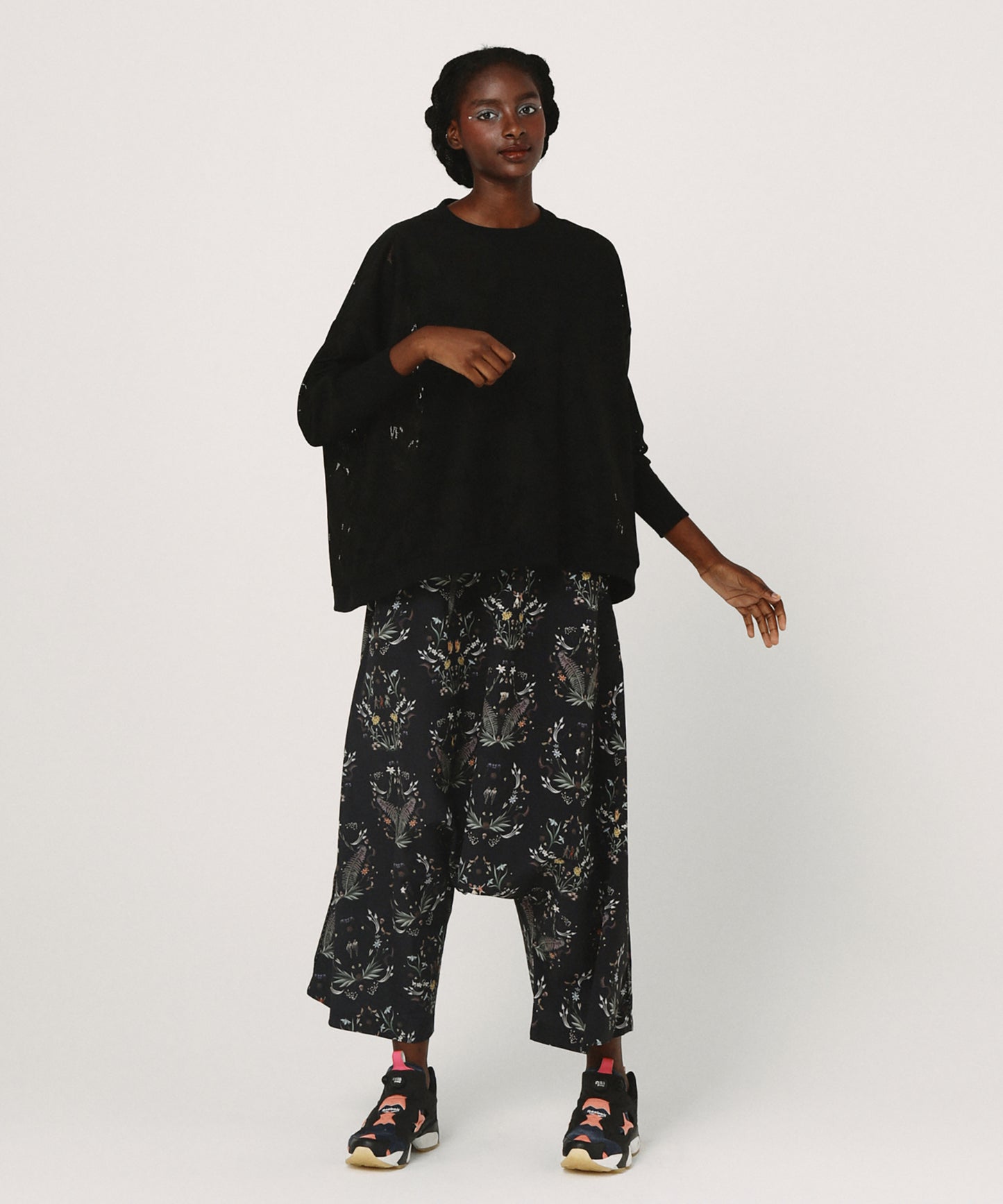 Dancing Lace Pullover