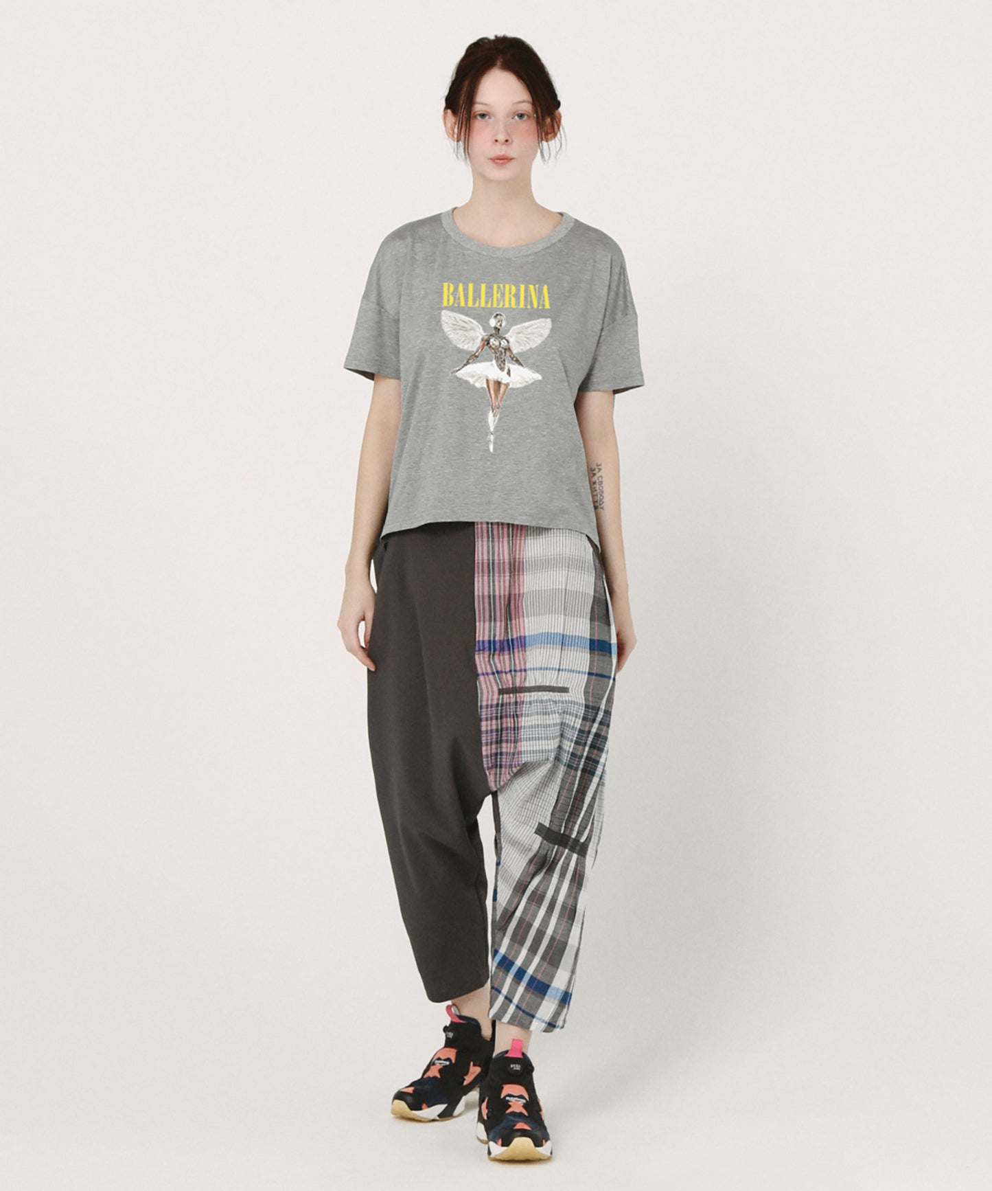 NEO BALLERINA Flare T-Shirt