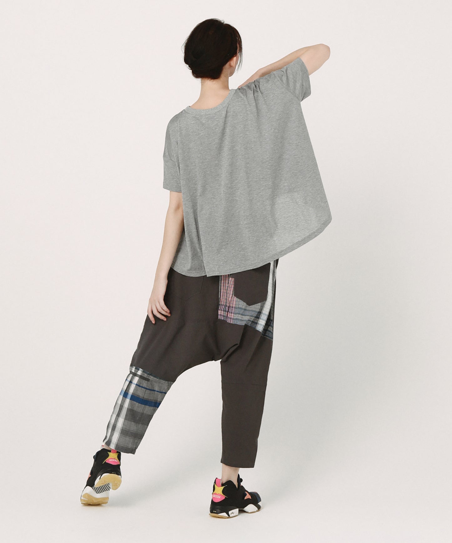 BEDSIDE SISTERS Flare T-Shirt
