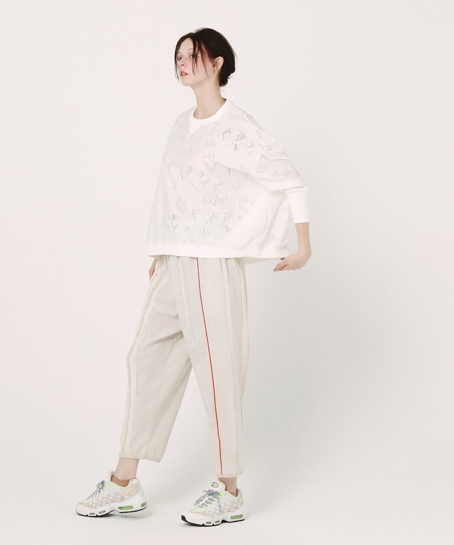 Dancing Lace Pullover