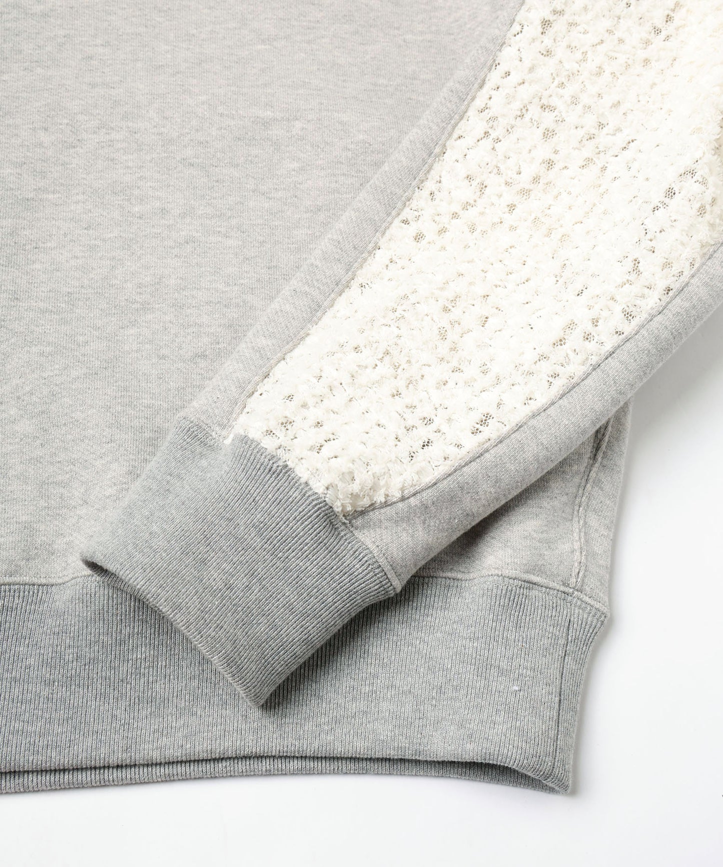 FEATHER LACE SWEAT