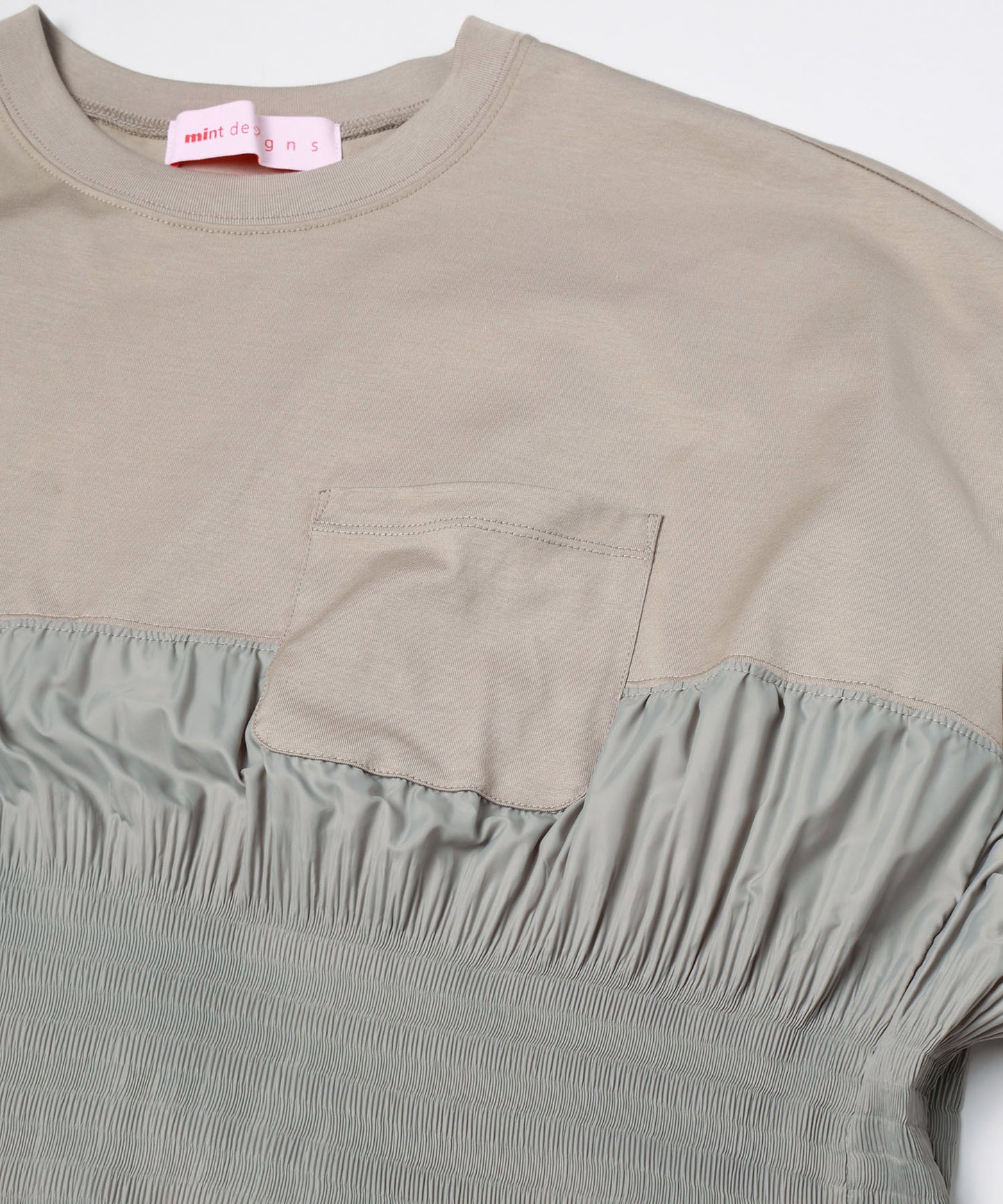 PLEATED T-SHIRT