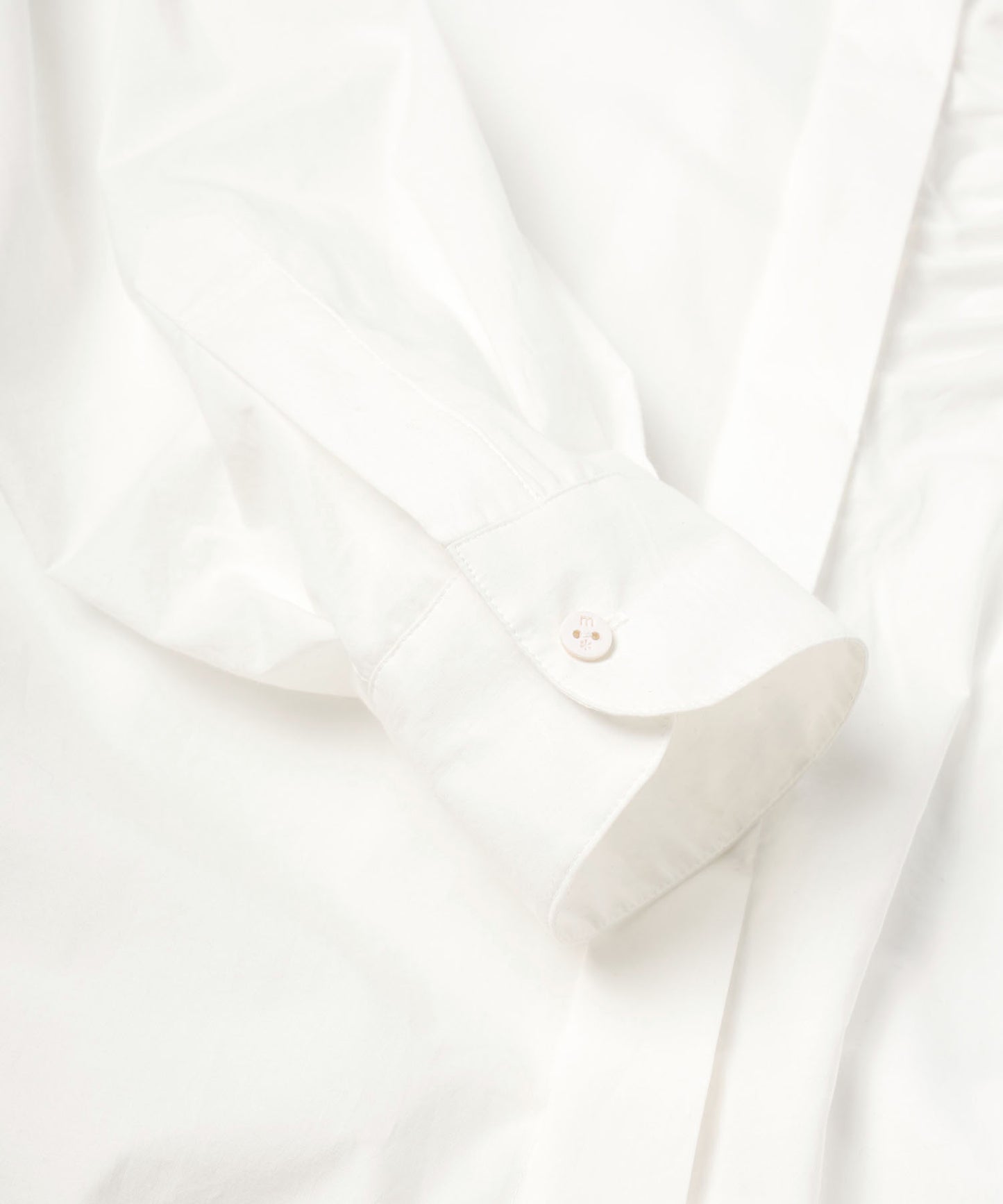 NEGATIVE SPACE POCKET SHIRT