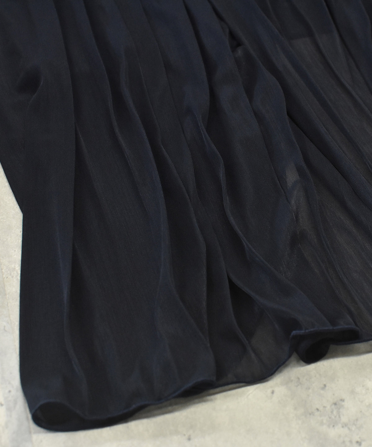 COZY UNIFORM DRESS TEE
