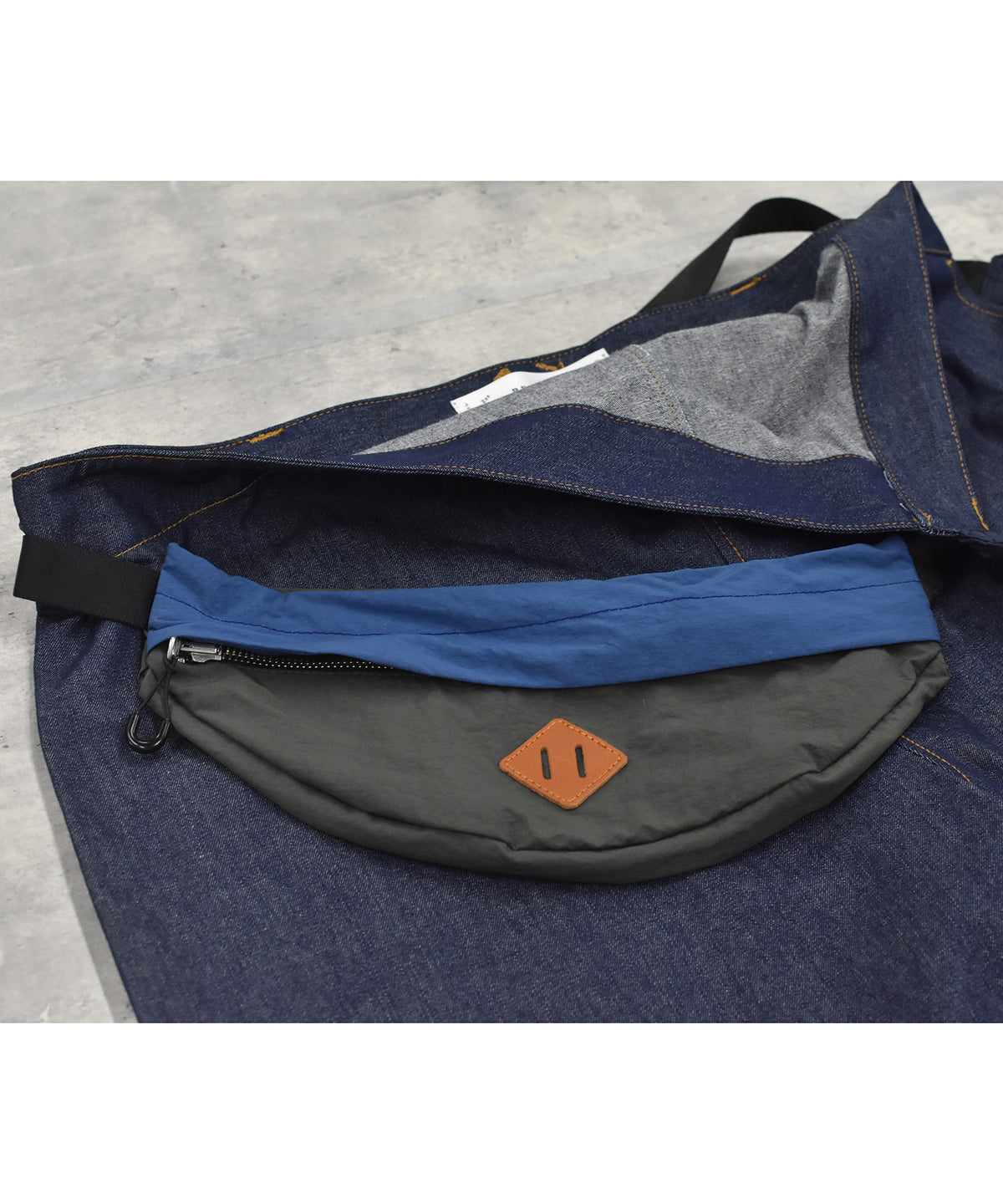 ONE-STRAP BAG SALOPETTE