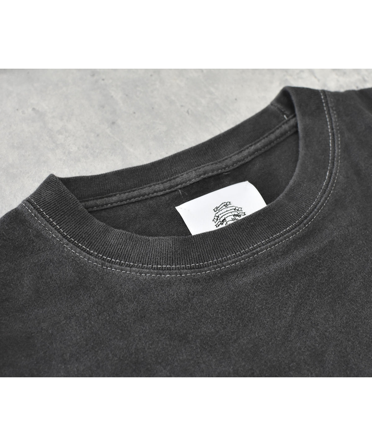 PIGMENT-DYED TEE（FLOWER DRIFTER）