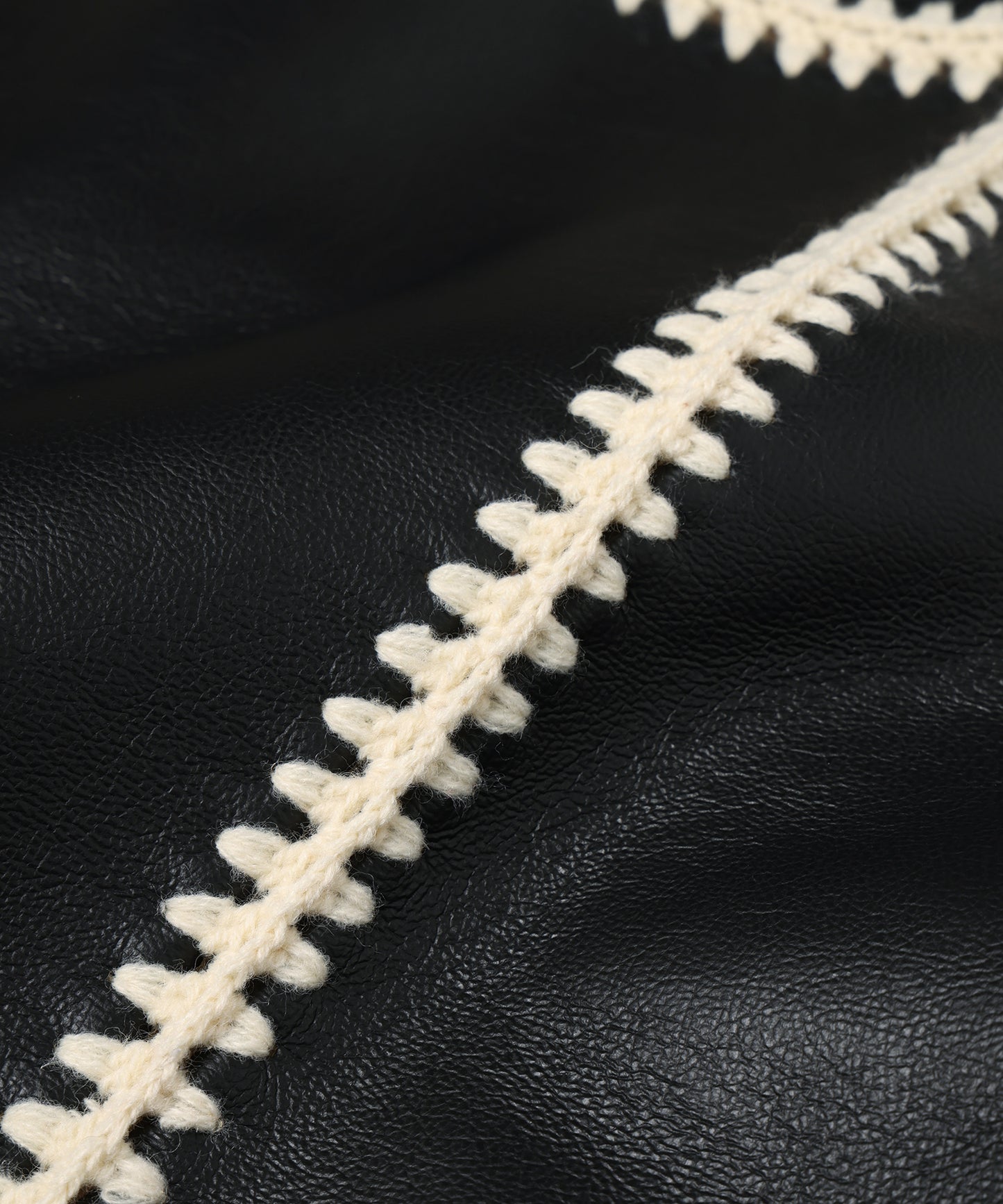 HAND KNITTING BOA BLOUSON