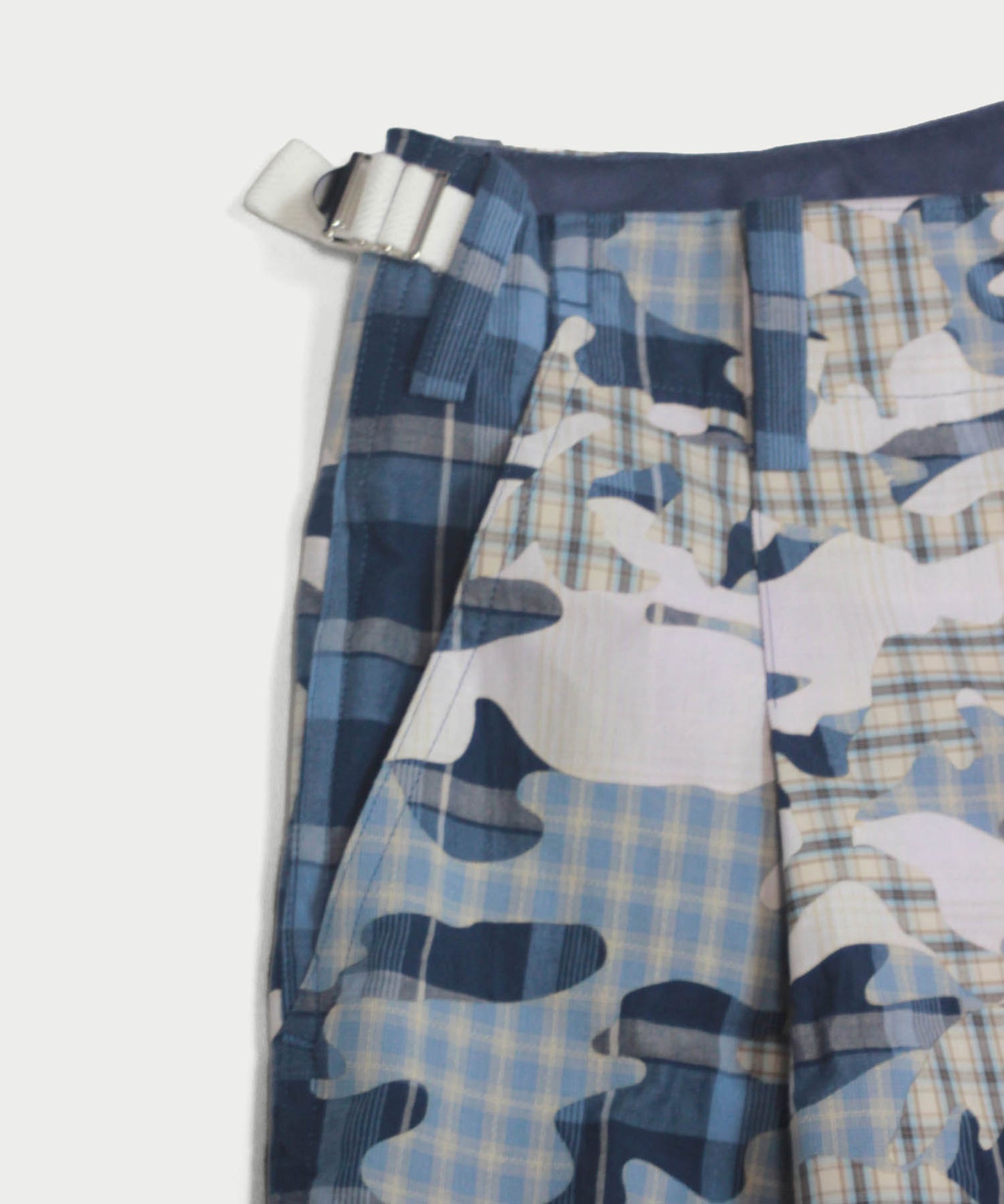 CHECK CAMO SHORT PANTS