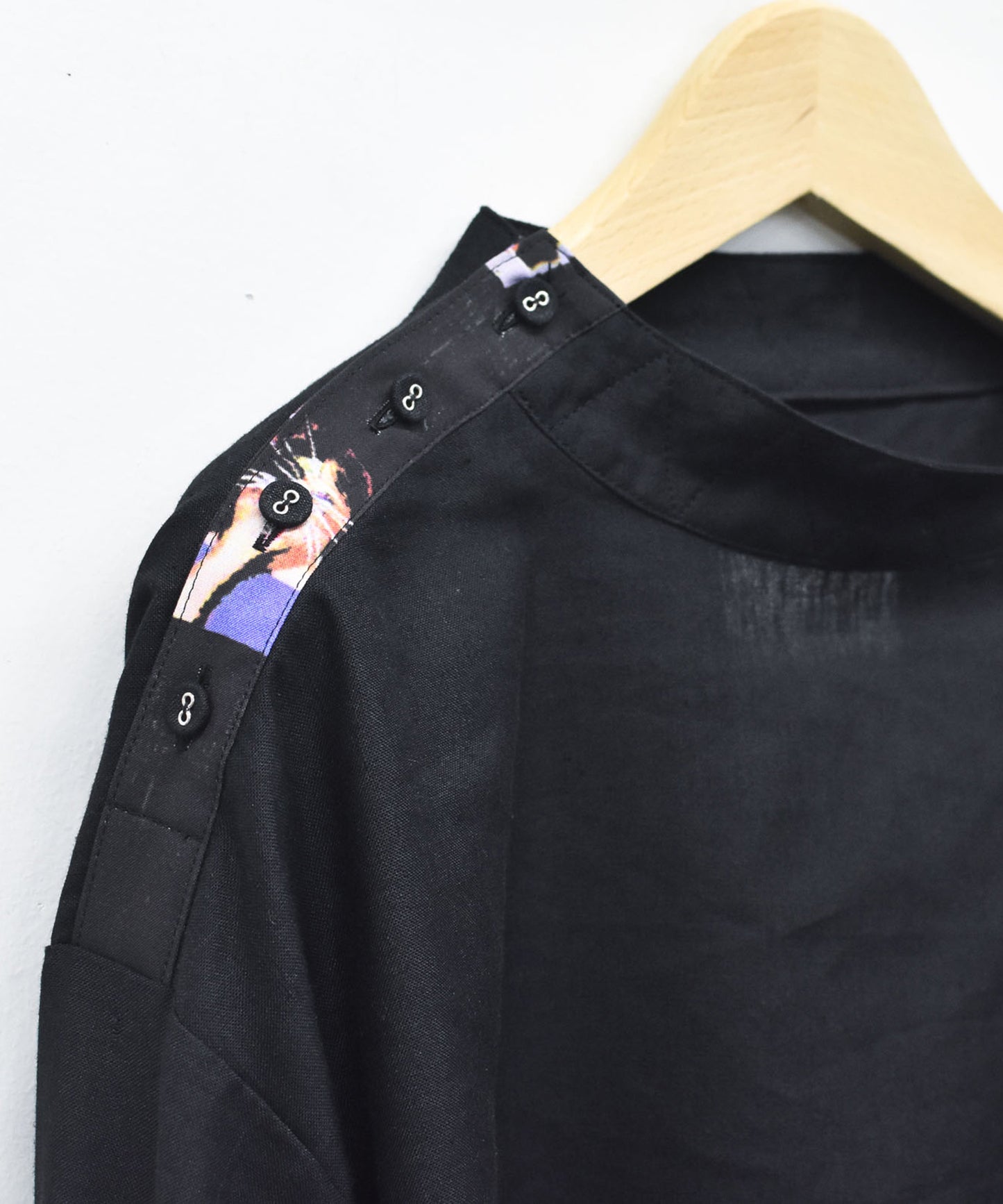 PEDESTRIAN STAND COLLAR SHIRT
