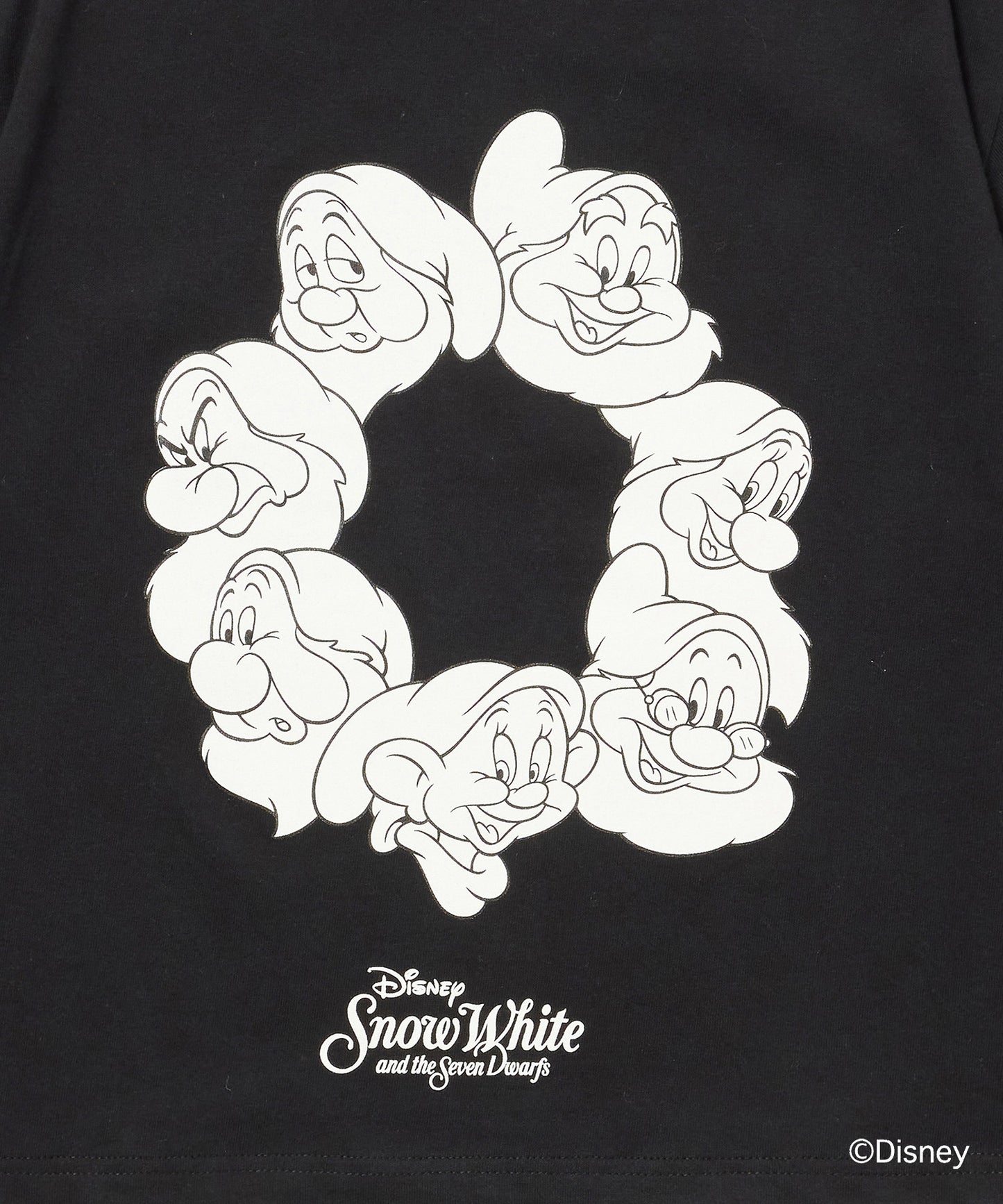 Disney 『Snow White』 NON TOKYO 　PRINT SHORT T-SHIRT(DWARFS)