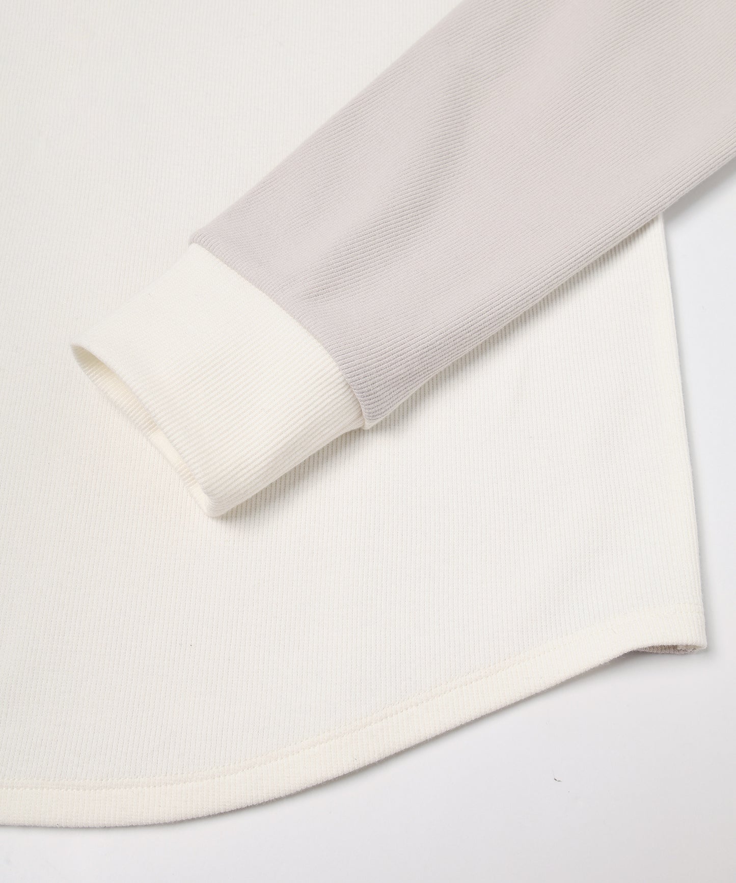 SWITCHING HENRY NECK L/S