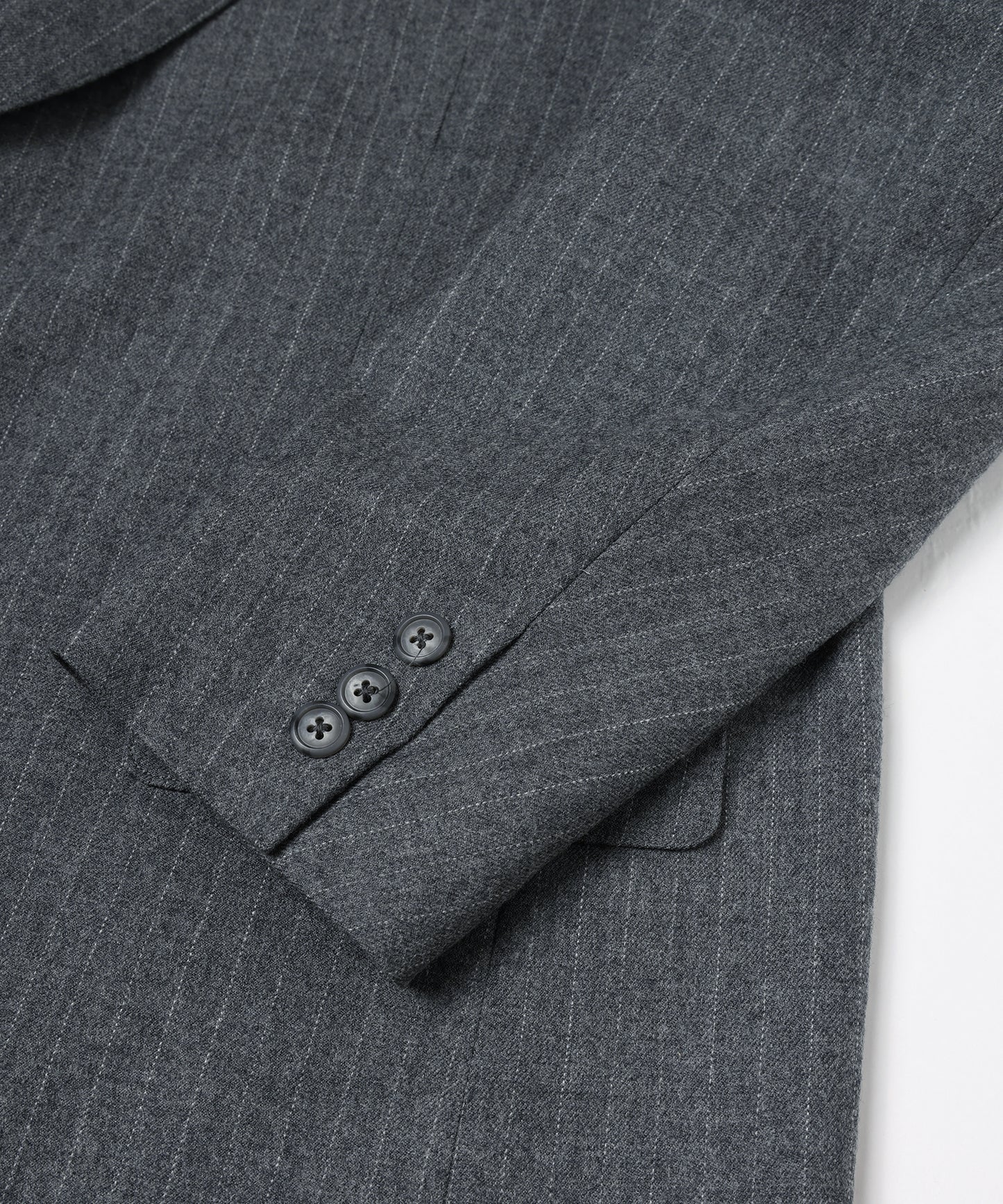 DRAPING OVER TAIROLED JACKET