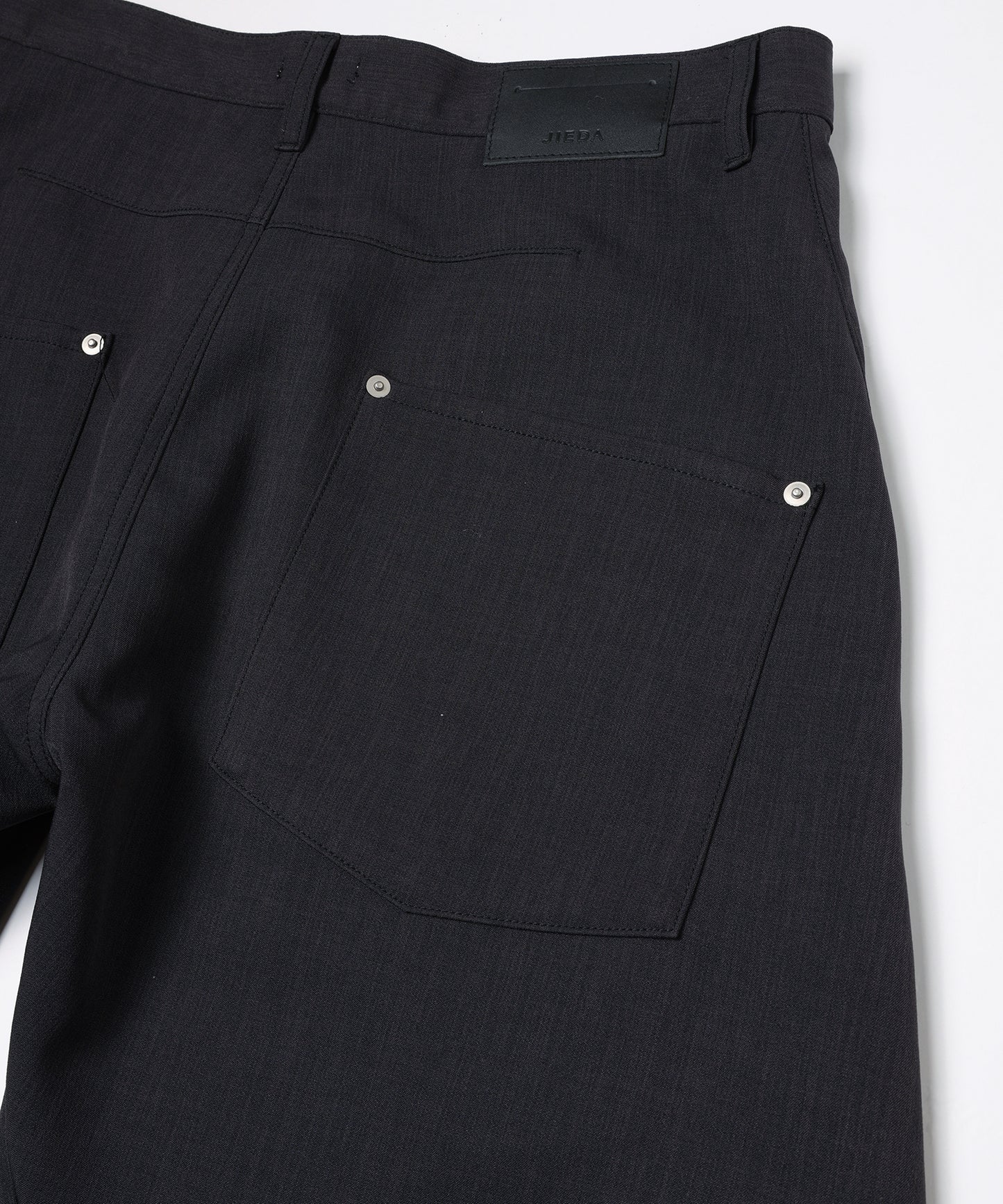 3D STRIPE CUTTING PANTS