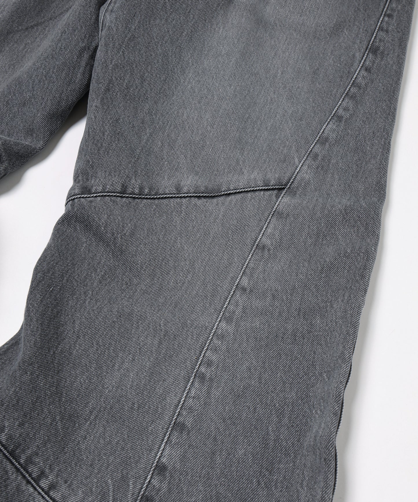 USED WASH ENGINEERED DRAPED FLARE DENIM PANTS