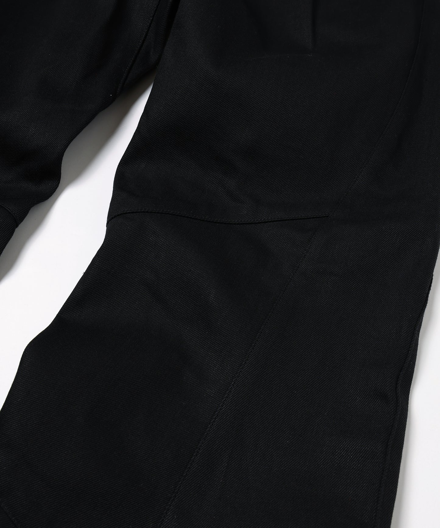 ENGINEERED DRAPING FLARE DENIM PANTS