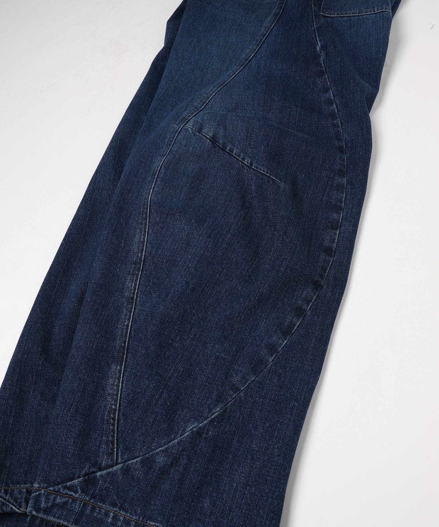 VINTAGE-FEEL DRAPED DENIM PANTS