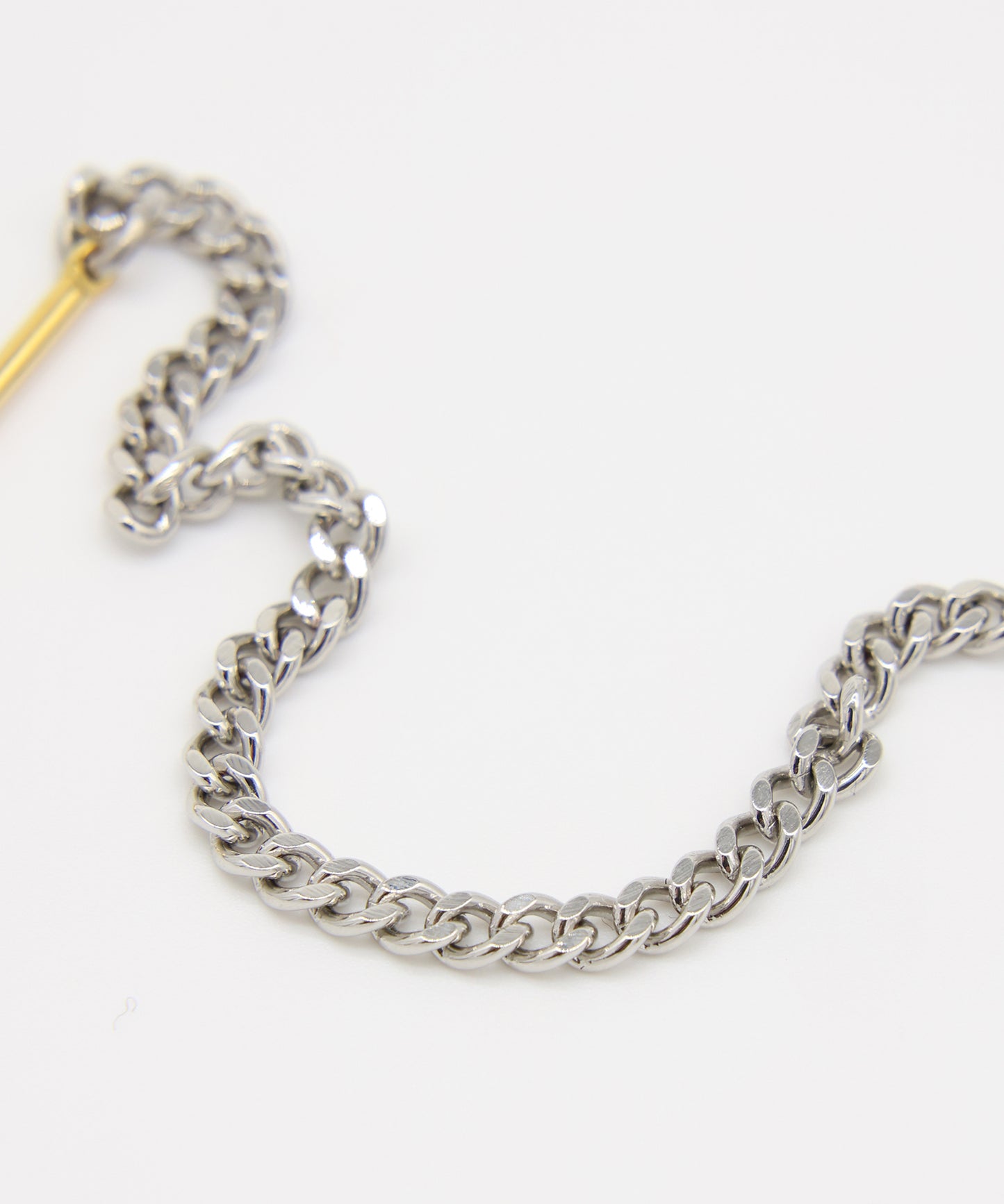 THIN SWITCHING NECKLACE