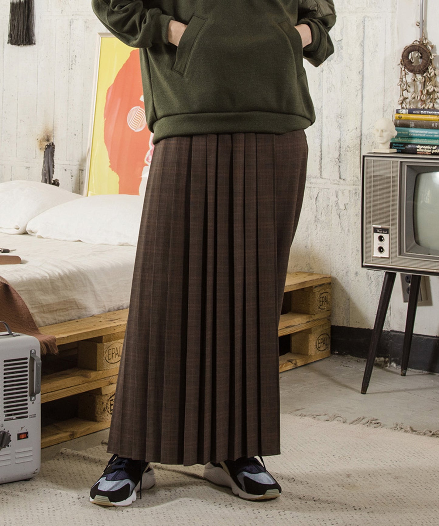 Checked Exchange Pleats Pants