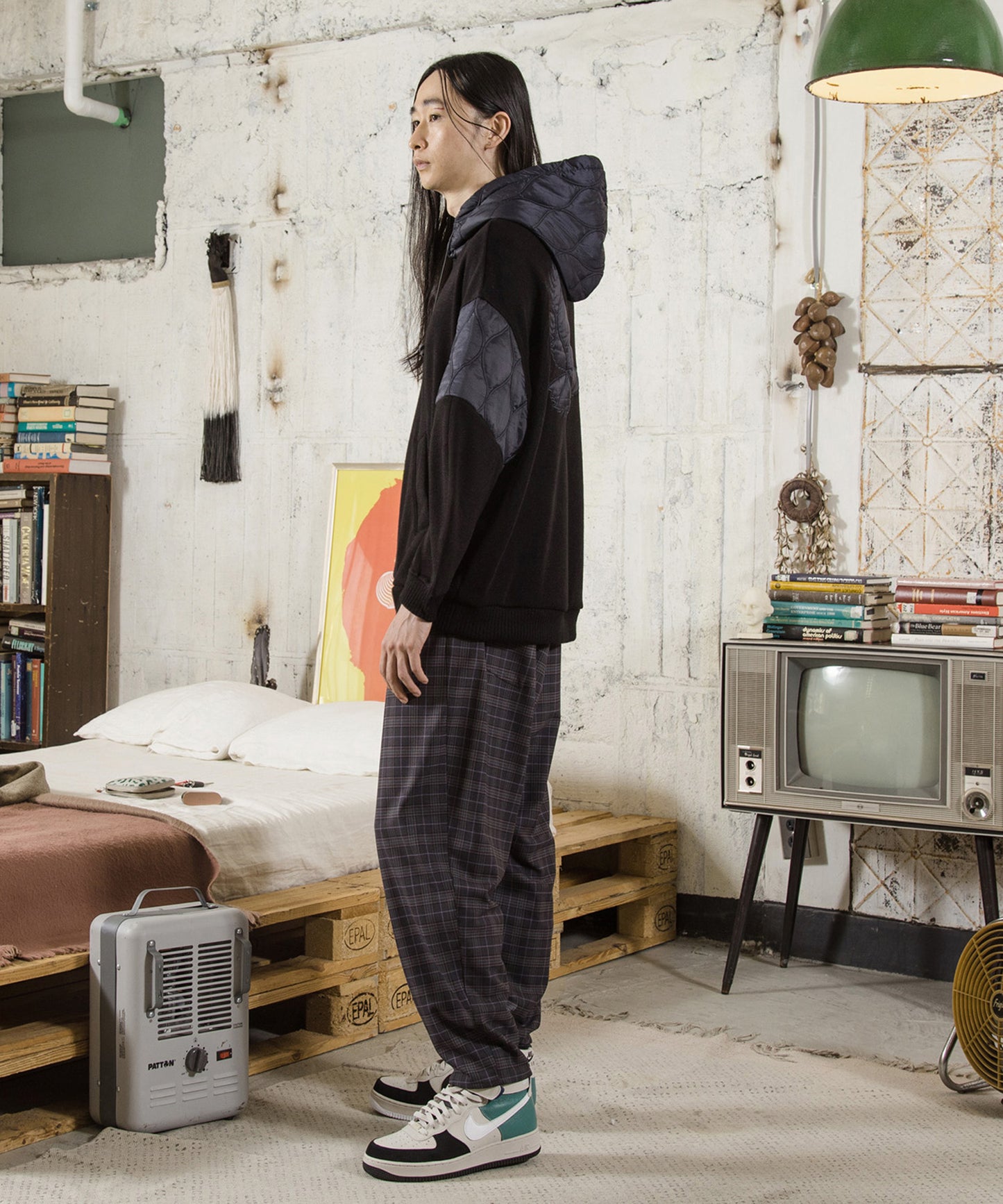 Checked Exchange Pleats Pants