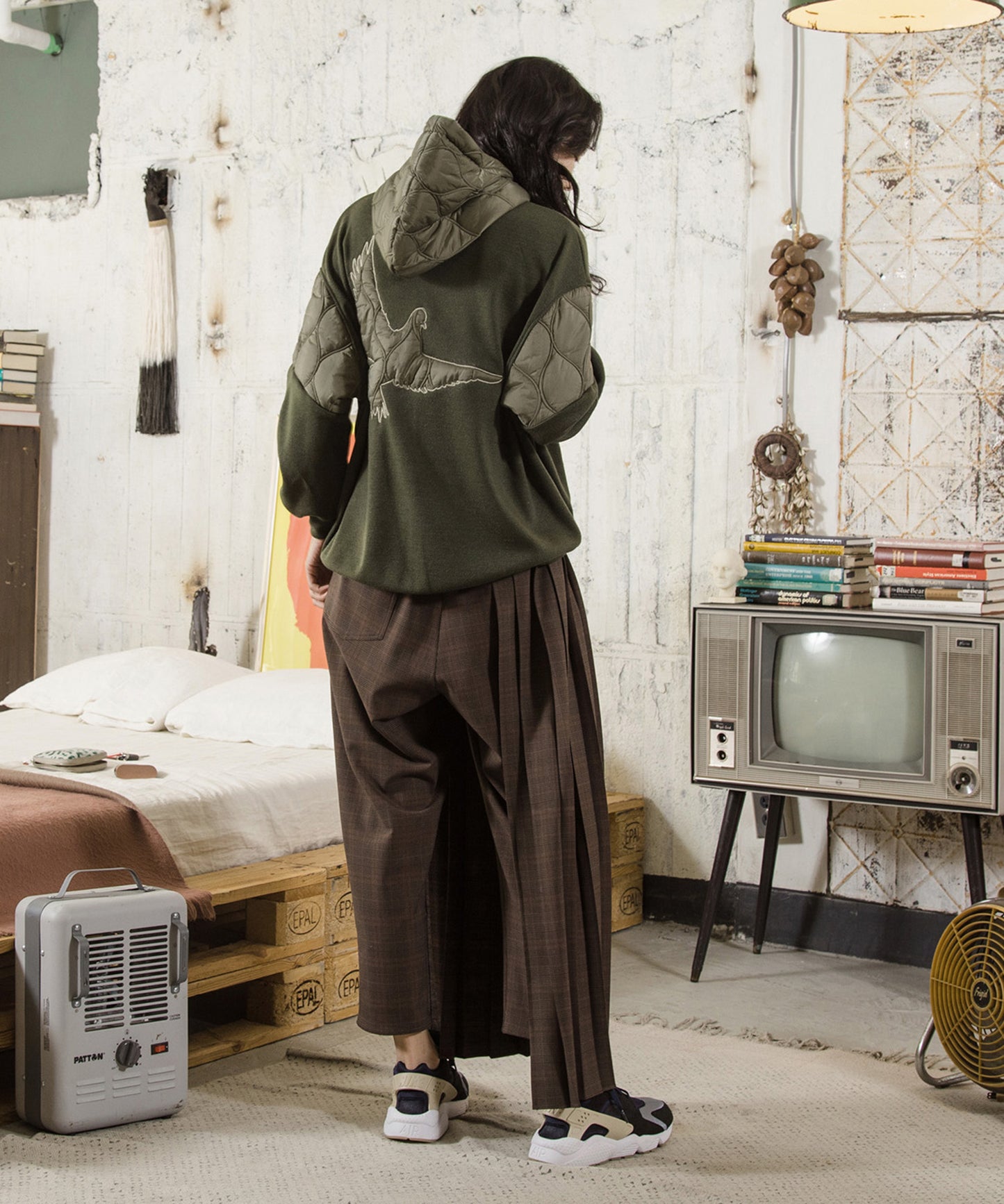 Checked Exchange Pleats Pants
