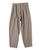 dump two-tuck slacks with belt