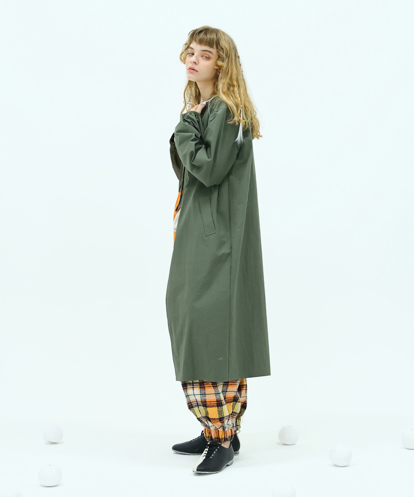 Asymmetric right coat