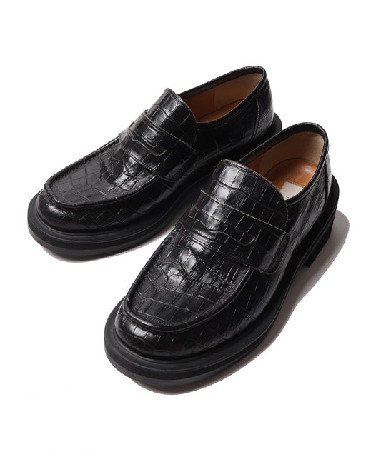 LEATHER LOAFERS