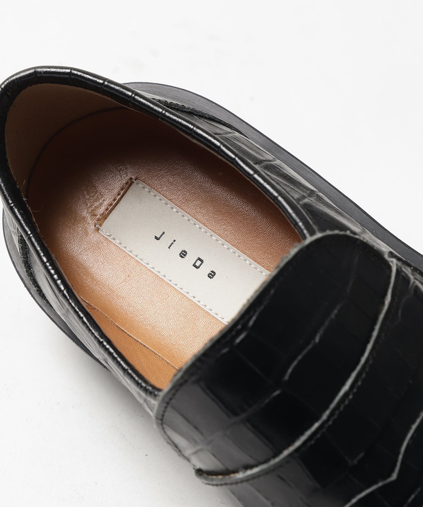 LEATHER LOAFERS