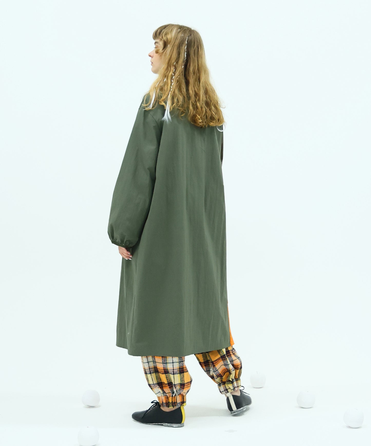 Asymmetric right coat